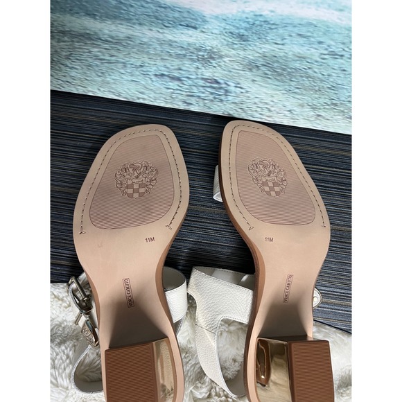 👟Vince Camuto Women White Pebbled Leather Gold Block Heel Buckle Sandals Size11 - Picture 9 of 10